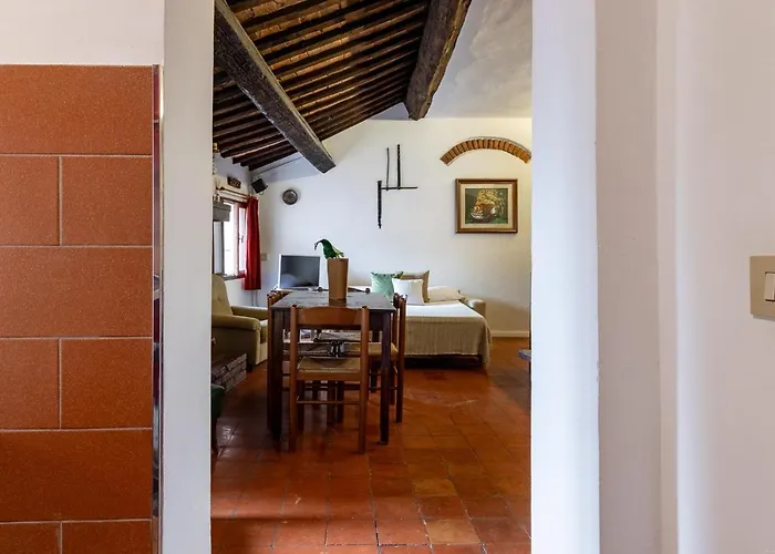 Guesthost - Centro Petite Appartamento