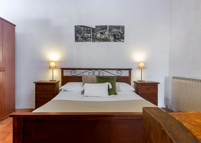 Guesthost - Centro Petite Appartement Ferrara