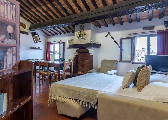 Guesthost - Centro Petite Ferrara